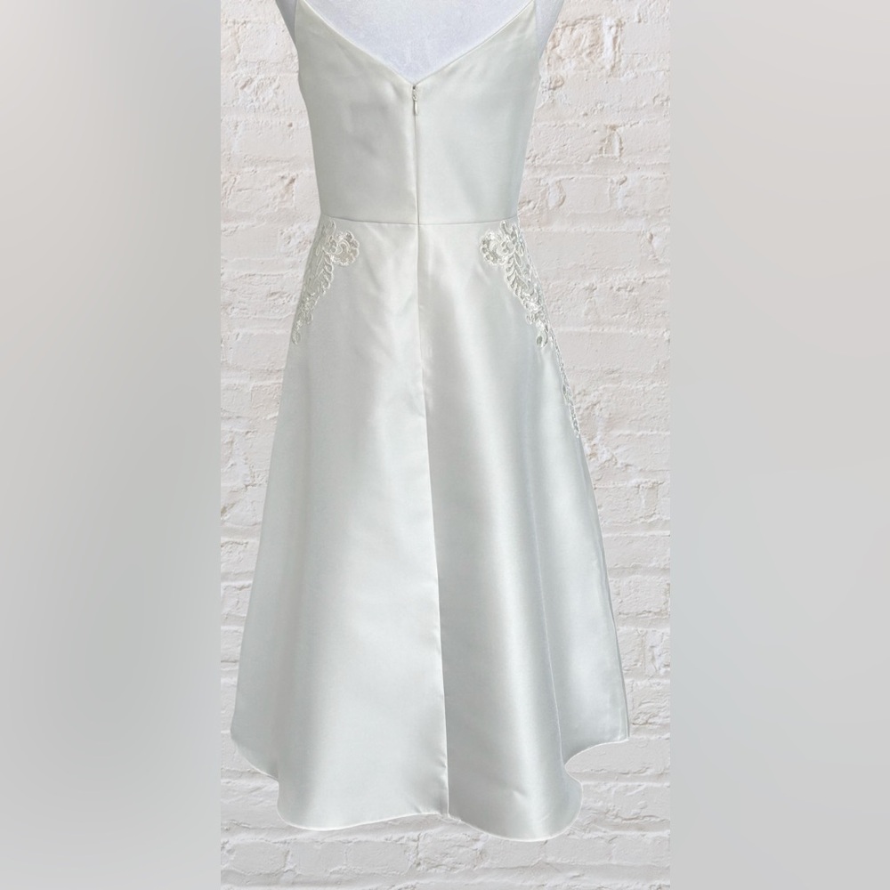Adrianna Papell White Tea Length Wedding Gown lace applique Bodice Sz (4) 8 - Picture 6 of 8